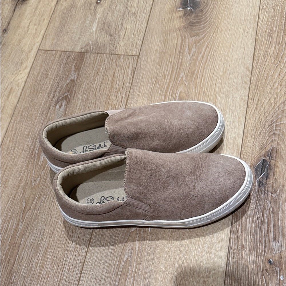 Casual Women's Slip-On Loafers in Taupe
